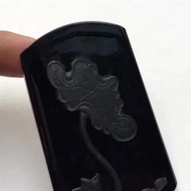 ♥️墨翠:西方三圣，完美无裂纹，细腻干净，黑度极黑，性价比高，纯手工打造，打灯透绿