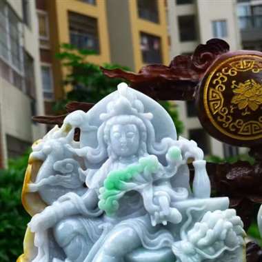 缅甸天然翡翠A货 精美 飘阳绿 精美 送子观音 连生贵子 雕刻精美线条流畅种水好 彩色艳丽 搭配精美