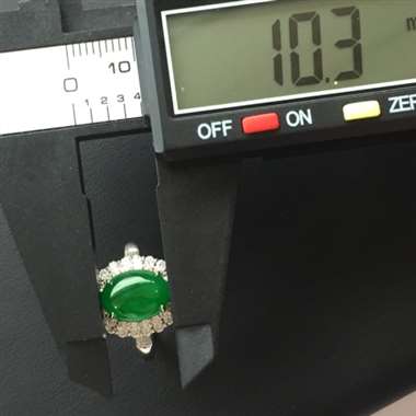 冰满绿18k金双镶嵌水润饱满内径17．1蛋形女戒指