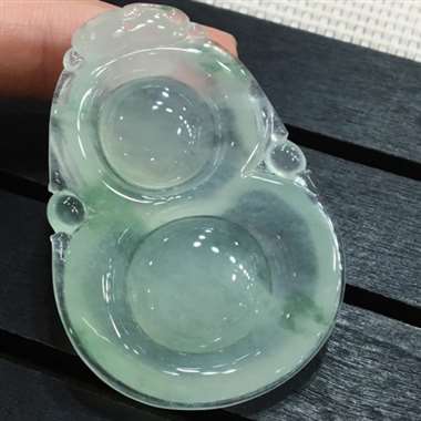 冰飘花大葫芦，完美起光，大件厚庄料，非常大气，性价比高，值得推荐