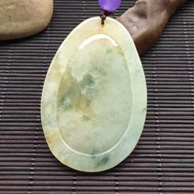 天然翡翠A货黄翡“貔貅纳财”吊坠，玉质细腻，完美厚装，雕工精细，性价比高，自然光实拍，大小：55.9