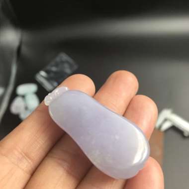 缅甸翡翠A货，福到了，财运滚滚，上身效果超级赞，完美饱满，性价比超高，手慢无货了。