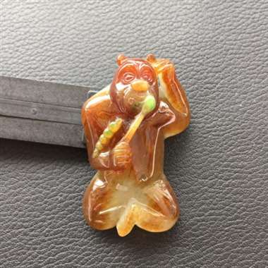 红皮大熊,雄霸天下,光感强烈,料细物美。 红皮大熊,雄霸天下,光感强烈,料细物美。