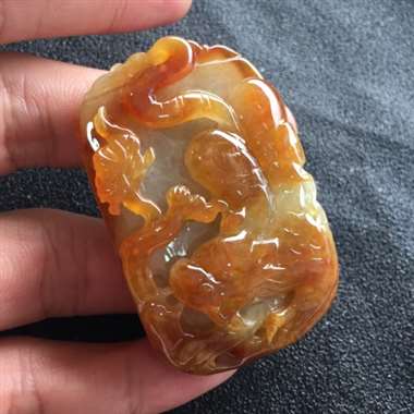 冰糯种飘黄貔貅挂件