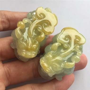 糯种飘黄翡貔貅挂件一对