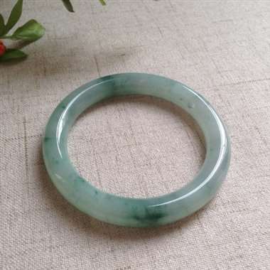 冰飘花圆条手镯，完美