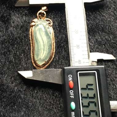18k金镶嵌福瓜，实物美丽实惠，寓意好，送亲朋好友或自己佩戴，工厂直销，种好水好，完美～