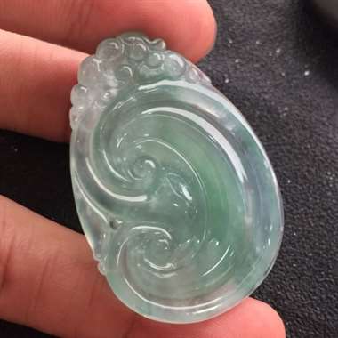 冰种浅底飘花如意挂件