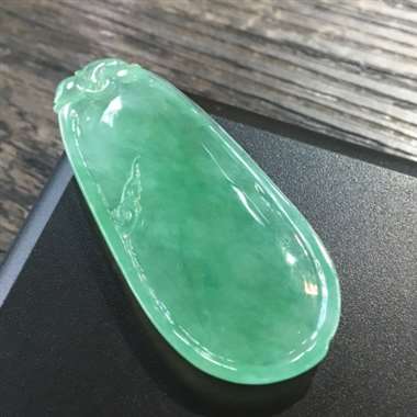 阳绿福瓜，完美色阳，底庄细腻，卖相好，性价比高，推荐，尺寸48.9*21.5*4.7mm，重量10.