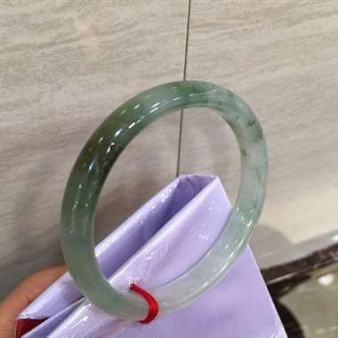 天然翡翠A货冰种飘花贵妃手镯