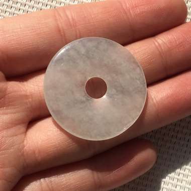 缅甸翡翠A货，平安扣，平平安安，玻璃种，完美起光，佩戴效果很赞，性价比很高，手慢无货，赶紧下手吧。
