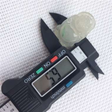 缅甸翡翠A货，冰种带鲜色，完美大气，性价比超高，厂家直销，手慢无。