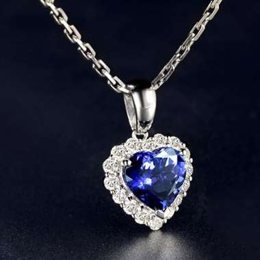 主石7.62ct，配钻1.26ct，海洋之星