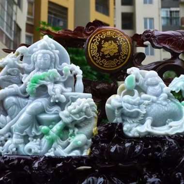 缅甸天然翡翠A货 精美 飘阳绿 精美 送子观音 连生贵子 雕刻精美线条流畅种水好 彩色艳丽 搭配精美