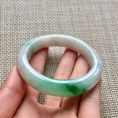 冰正阳绿正装手镯，口径：50*13*8.5