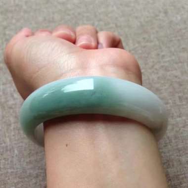 天然翡翠A货糯种淡紫底带瓜味完美正圈手镯
