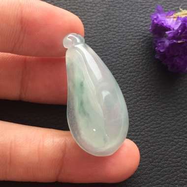 冰种飘花福瓜挂件 玉质通透 冰爽饱满
