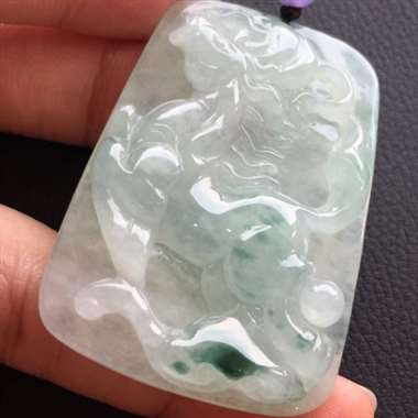 冰糯种浅底飘花马牌挂件 直上青云