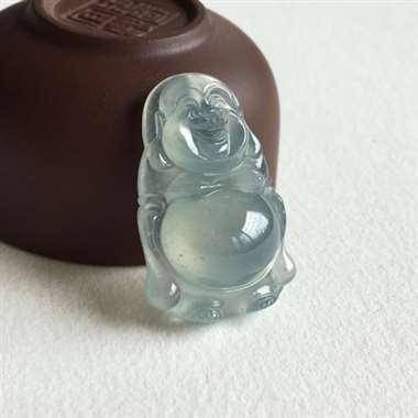 冰种 蓝水 佛公 冰种 整体蓝水色 种老 水头足 开脸喜庆 大肚饱满 佩戴漂亮 无纹裂 尺寸 31. 冰种 蓝水 佛公 冰种 整体蓝水色 种老 水头足 开脸喜庆 大肚饱满 佩戴漂亮 无纹裂 尺寸 31.