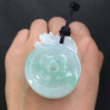 冰飘绿皮体挂件
