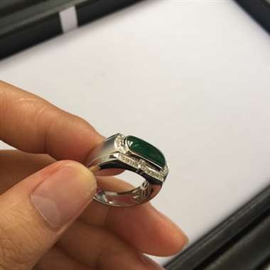 翡翠马鞍18k金男戒指