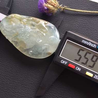 冰种飘花龙挂件 冰爽干净 玉质通透 雕工精美