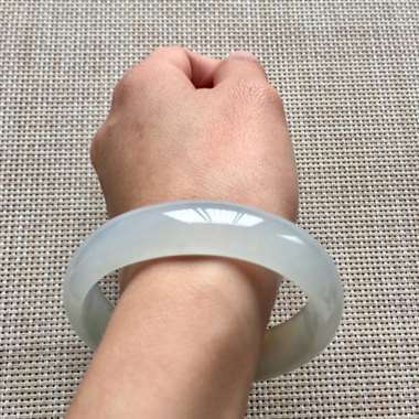 冰黄翡贵妃手镯，口径：56.9*50.8*14.5*7.3