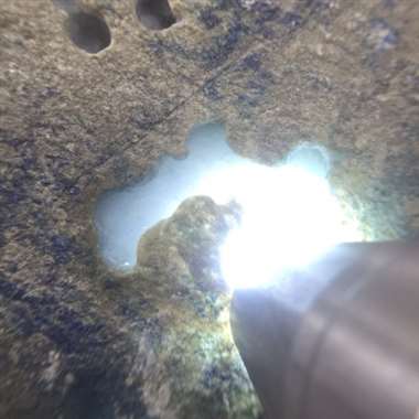 JR65  5.66公斤后江开窗料，糯冰大面积飘蓝花，种老肉细，水头十足，前后开窗，起货高，有