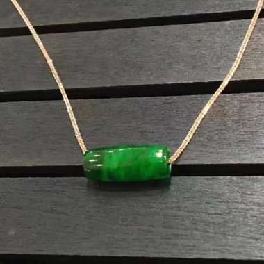 满绿大个路路通,路路畅通,财源滚滚,色阳,满绿,水润,完美,有质量,简约大方,高档大气,配送18k金 满绿大个路路通,路路畅通,财源滚滚,色阳,满绿,水润,完美,有质量,简约大方,高档大气,配送18k金