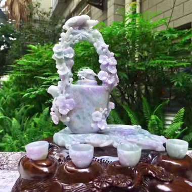 翡翠A货老坑水润精工春带彩梅花茶壶一套摆件 约裸石尺寸：茶壶198/115/68茶盘175/120/