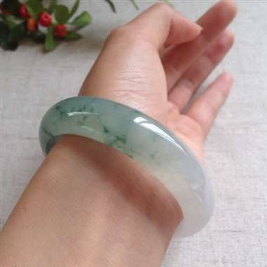 冰起胶飘花正装手镯，完美