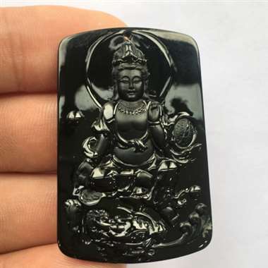 冰种完美墨翠观音，黑度极黑，打灯翠绿，性价比超高。