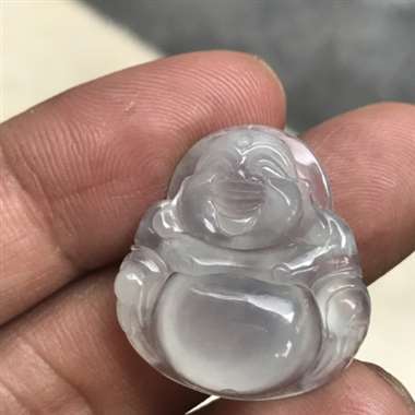 完美无裂痕、价格的体现带少量天然白棉也不影响整体、高冰种白冰种、细腻底装起荧光。 完美无裂痕、价格的体现带少量天然白棉也不影响整体、高冰种白冰种、细腻底装起荧光。