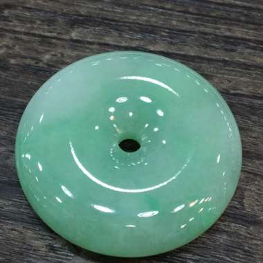 饱满平安扣，完美色阳，大件厚庄，底庄细腻，性价比高，推荐