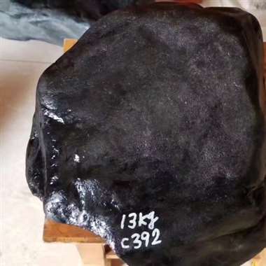 WW152新货13公斤。各应角全赌料。种好水长。品相好。带底色。对桩的老板联系哦。尺寸。16/16