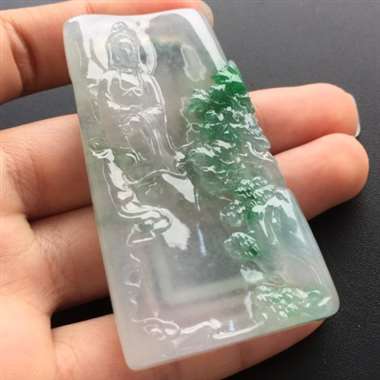 高冰种飘阳绿完美观音，内飘雪花棉，厚装大件 ，种好，水润通透，晶莹起胶 实物比图片更好看。尺寸：62