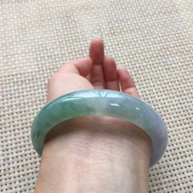 冰晴水正装手镯，口径：55.1*12.9*7.9