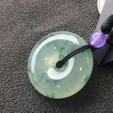 冰飘花平安扣吊坠，规格：26.6*7.4，拍丑了，实物更美哒哒，性价比高哦