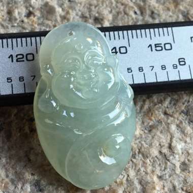 缅甸翡翠A货,冰种笑佛,笑口常开,完全美无瑕,谁买去给你一生幸福,平安快乐。手慢无货。 缅甸翡翠A货,冰种笑佛,笑口常开,完全美无瑕,谁买去给你一生幸福,平安快乐。手慢无货。