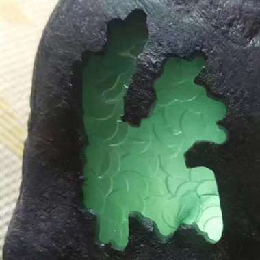 DJ342新货900g莫弯基开窗冰晴，大面积开窗，打灯对穿，肉质起荧化冰，晴水底色，底