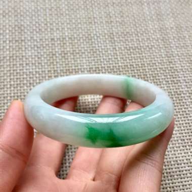 冰正阳绿正装手镯，口径：50*13*8.5
