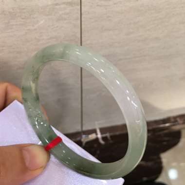 天然翡翠A货冰种飘花贵妃手镯
