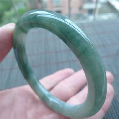 11618完美无纹裂老坑飘花园条手镯 圈口54.5-8.5mm 种水好 水灵水润 性价比高 上手佩戴 11618完美无纹裂老坑飘花园条手镯 圈口54.5-8.5mm 种水好 水灵水润 性价比高 上手佩戴