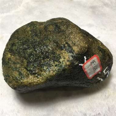DF-865。1.8公斤莫西沙全赌松花色料，[呲牙]全身都有松花表现，打灯色阳色辣，赌秧苗绿满色牌子