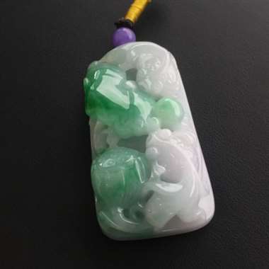 冰种飘绿年年有余挂件