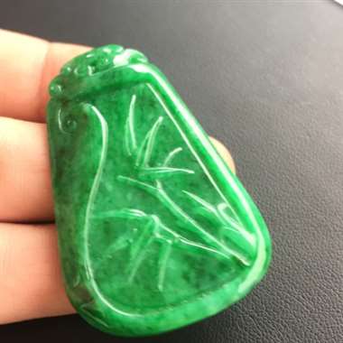 冰种阳绿竹叶挂件
