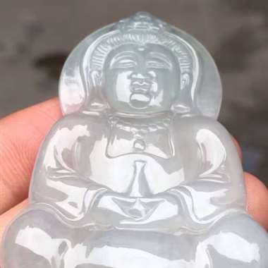 福利！冰种观音：完美无裂纹，种水好，玉质细腻，雕工精致，饱满，性价比高～尺寸：61.5/39.3/5