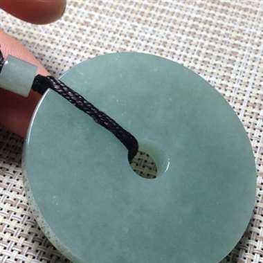 油青平安扣 种老水足 料子细腻 完美大件