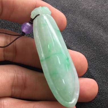 冰糯种飘花福瓜挂件