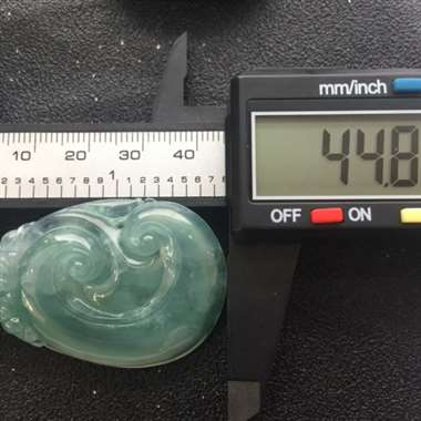 冰种浅底飘花如意挂件